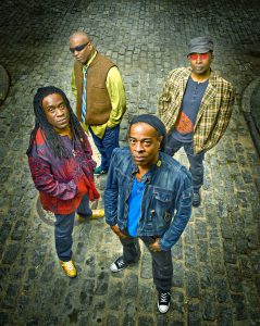 livingcolour263.jpg